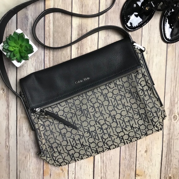 Calvin Klein Handbags - CK Calvin Klein Purse